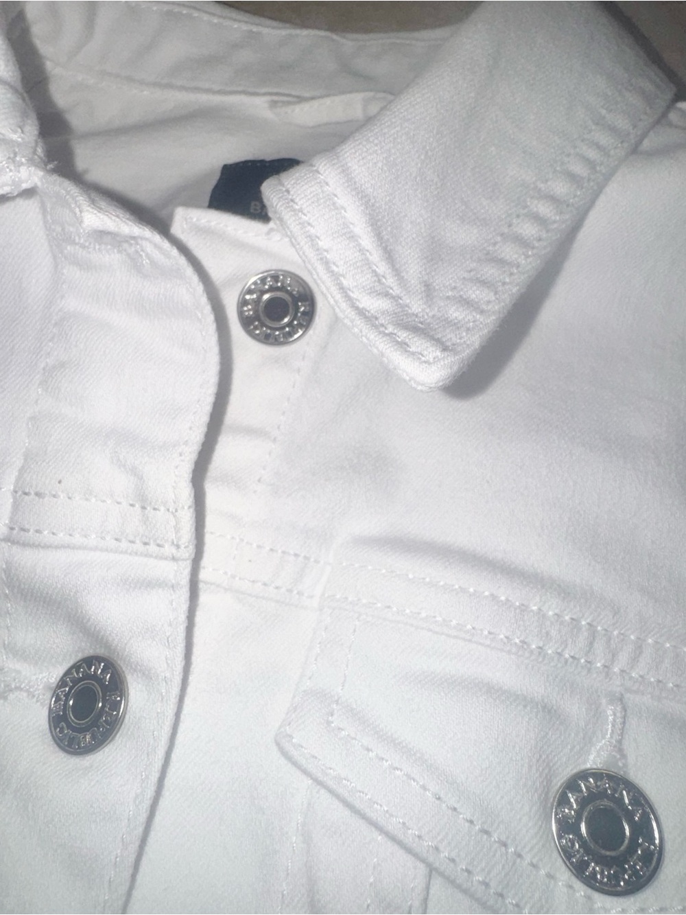BANANA Republic white denim jacket women’s size Medium - Picture 15 of 17